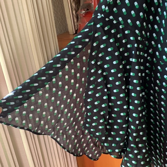 A.L.C adorable printed belted mini skirt!! Sz 6 - Picture 10 of 13